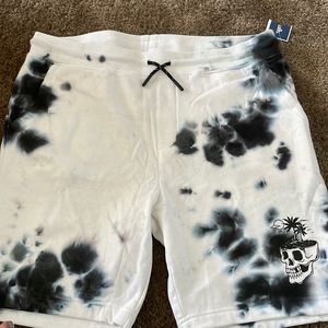 Men XL tie dye shorts.